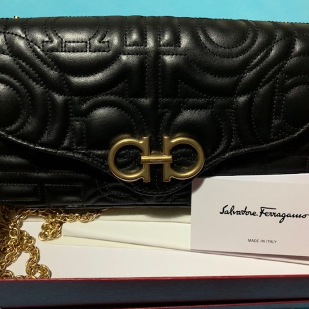 SALVATORE FERRAGAMO QUILTED GANCINI MINIBAG